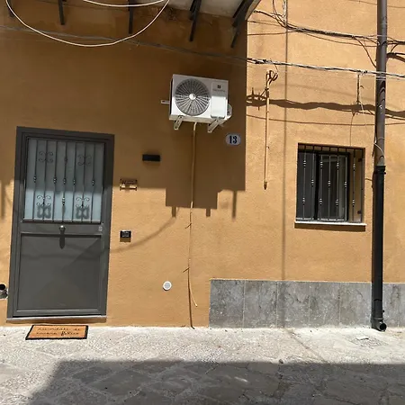 Infiniti Noi *
